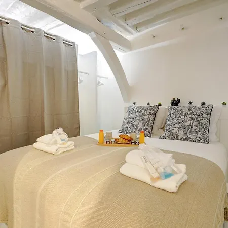 401 Zack - Superbe A Apartment *